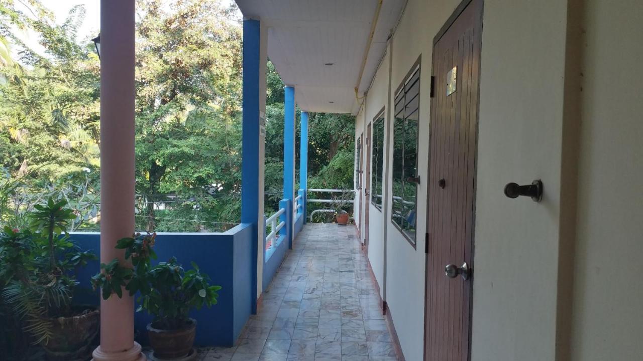 The 99 Inn Hotel Pak Chong Exterior foto
